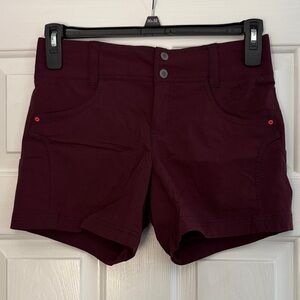 Title Nine Women’s Clamber Shorts Burgundy - Stretchy